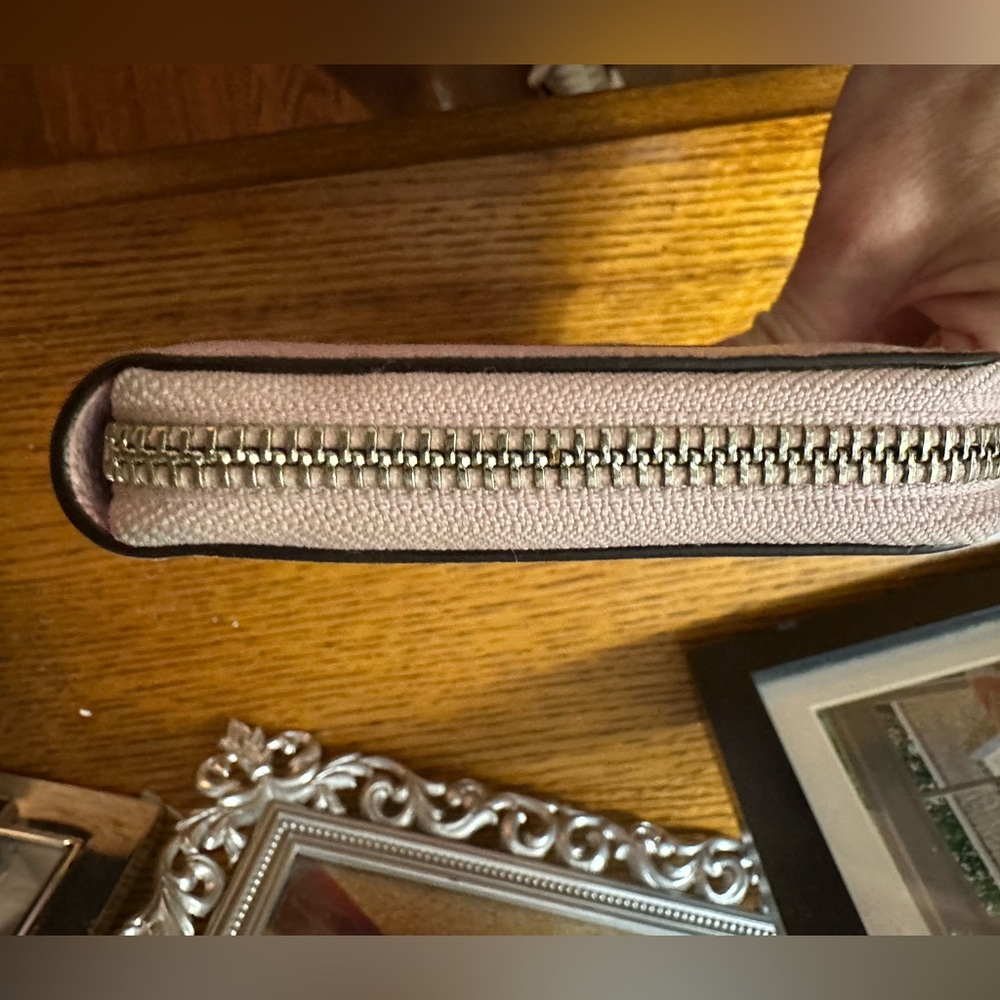 Coach Pink Wallet - Picture 5 of 13